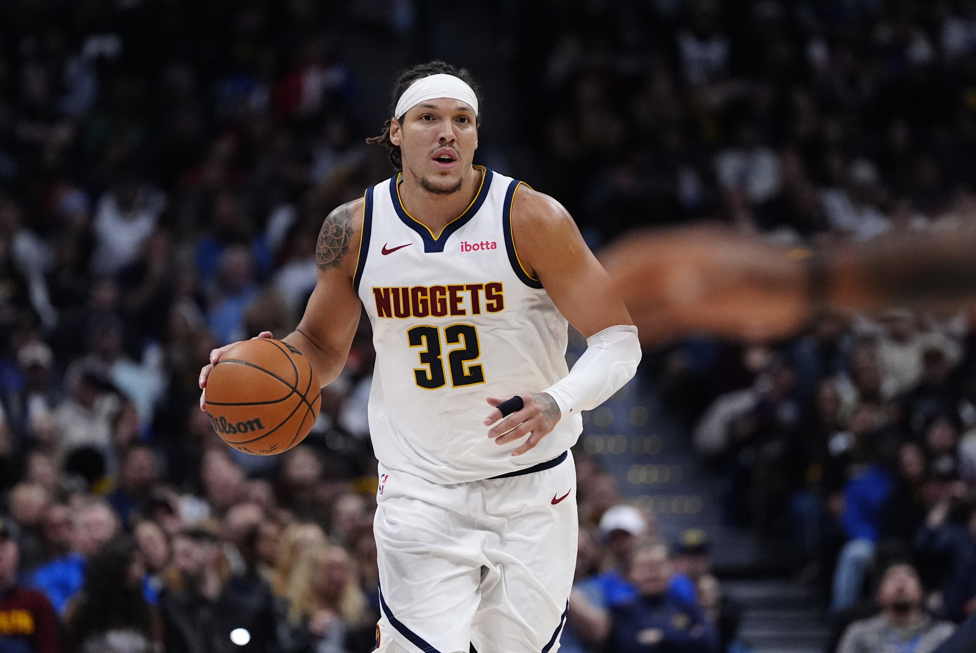 GA黄金甲体育-逐渐找状态！阿隆·戈登出战29分钟 15中6砍下16+8&amp;填满数据栏